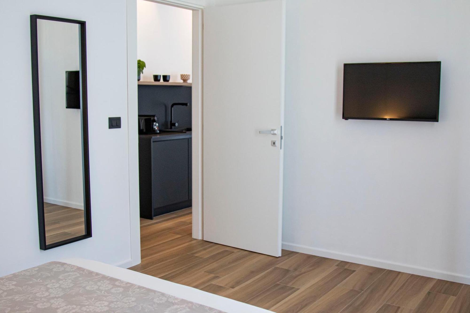 Mamala Apartment Syracuse Exterior photo